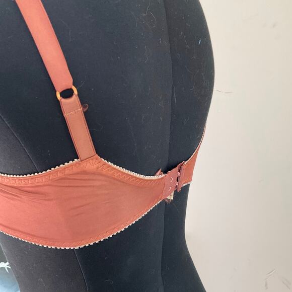 vintage Christian Dior Lace V-Neck Satin Intimates Bra Sz 36C - Picture 3 of 4